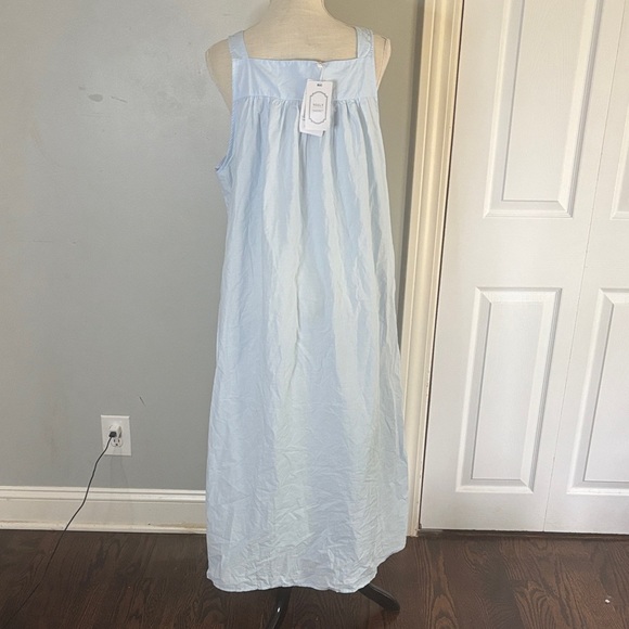 Sky Blue Sleeveless Chemise - Picture 5 of 7